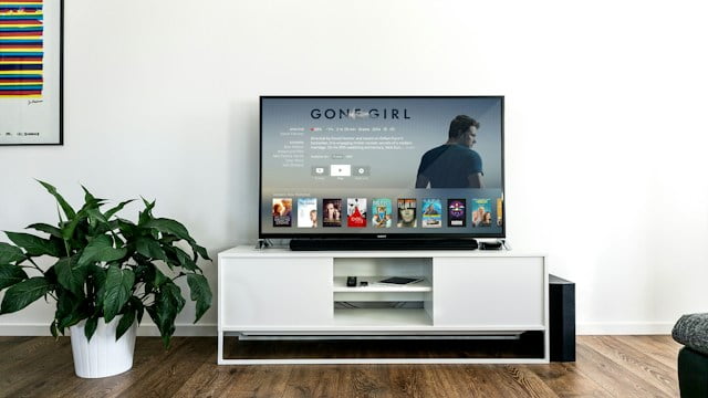 Why Your Smart TV Keeps Going Back to the Home Screen